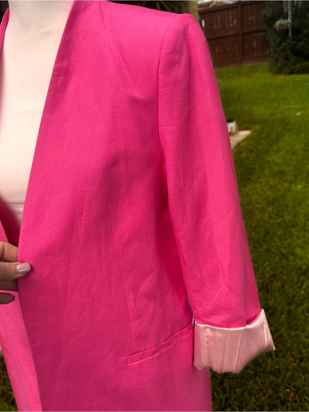 Calvin Klein Magenta Open-Front Blazer with Matching Trousers - Picture 2 of 11